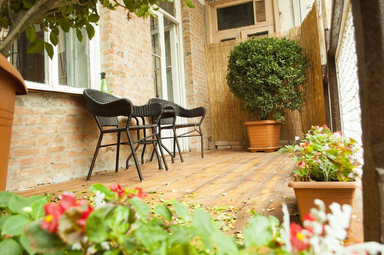 Cocosha Hotel Тбілісі Екстер'єр фото